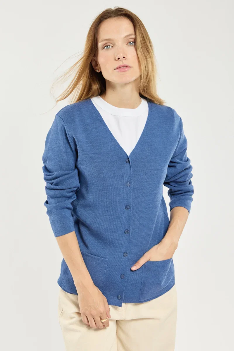 Elegant Cardigan Col V - laine et acrylique Sophisticated