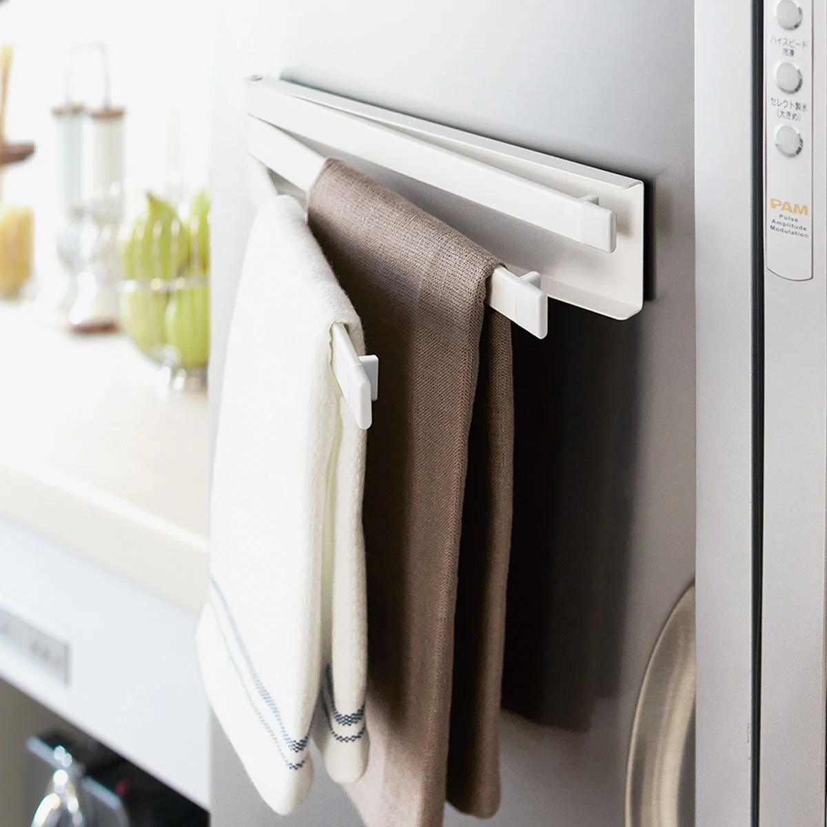Lightweight MAGNET CLOTH HANGER FLAT WH Certified