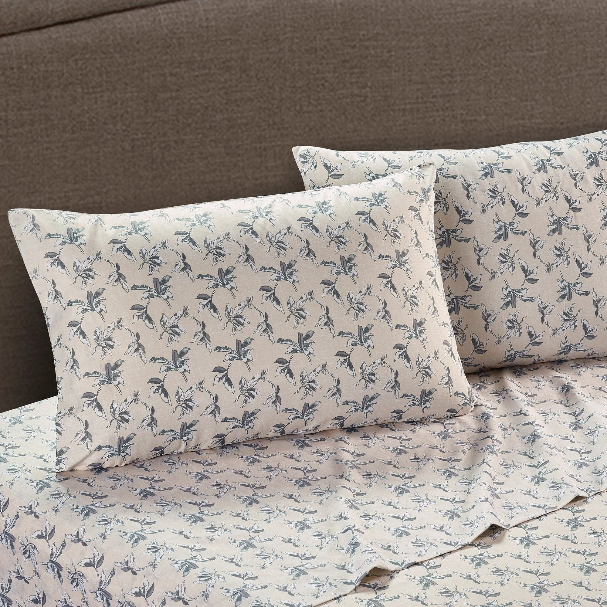 Fine Crafted Lauren Taylor Charlize - Microfiber Sheet Set Breathable