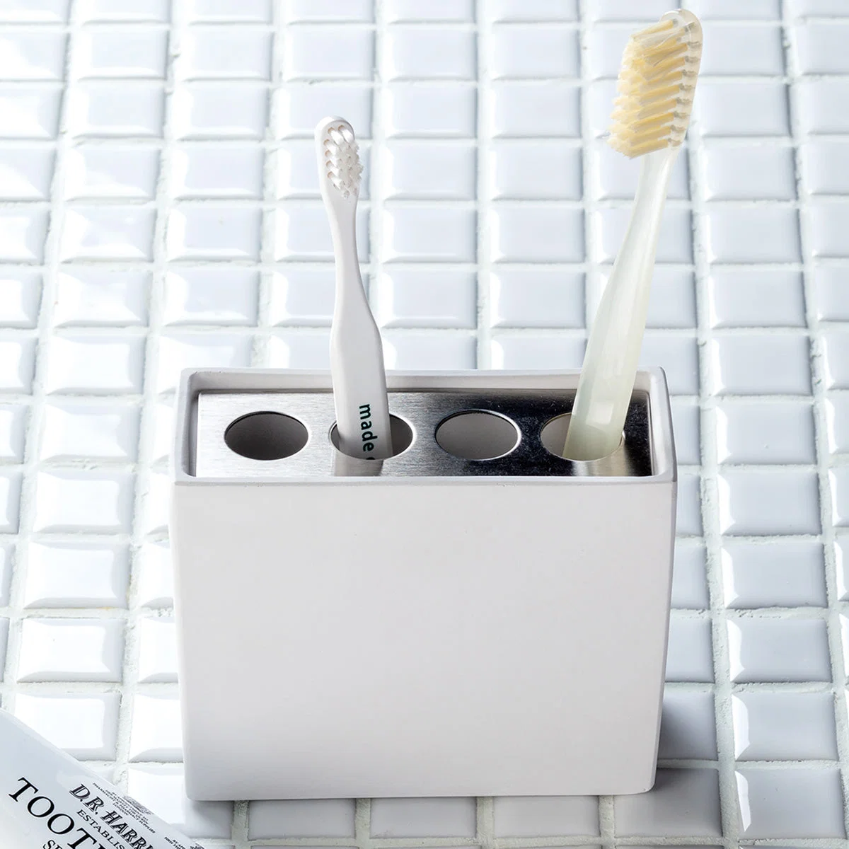 Smart POROUS CERAMIC TOOTHBRUSH STAND SQUARE WH Relaxed