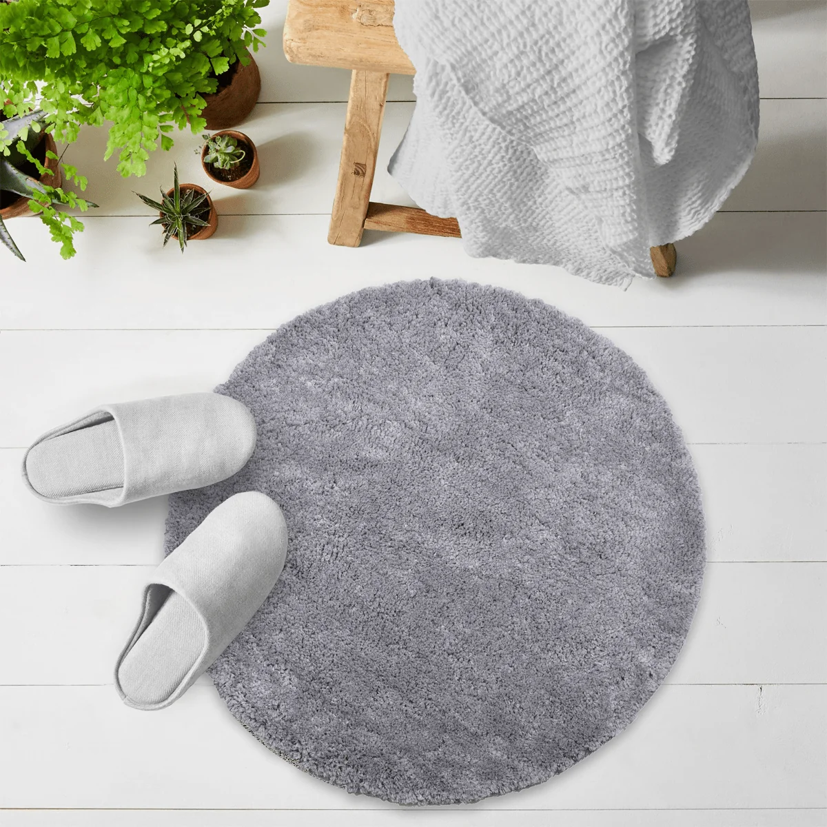 Refined Round Bath Mat 70 Cm Contemporary