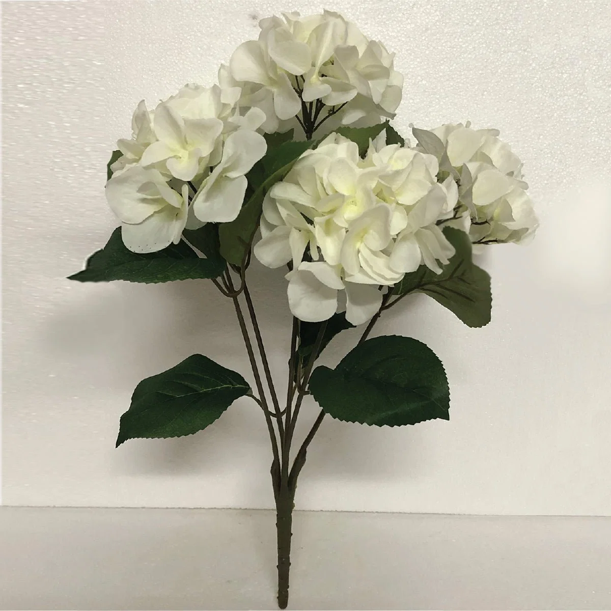 Expertly Made 5 Head Magnolia Flower Pick 45.5cm Advanced