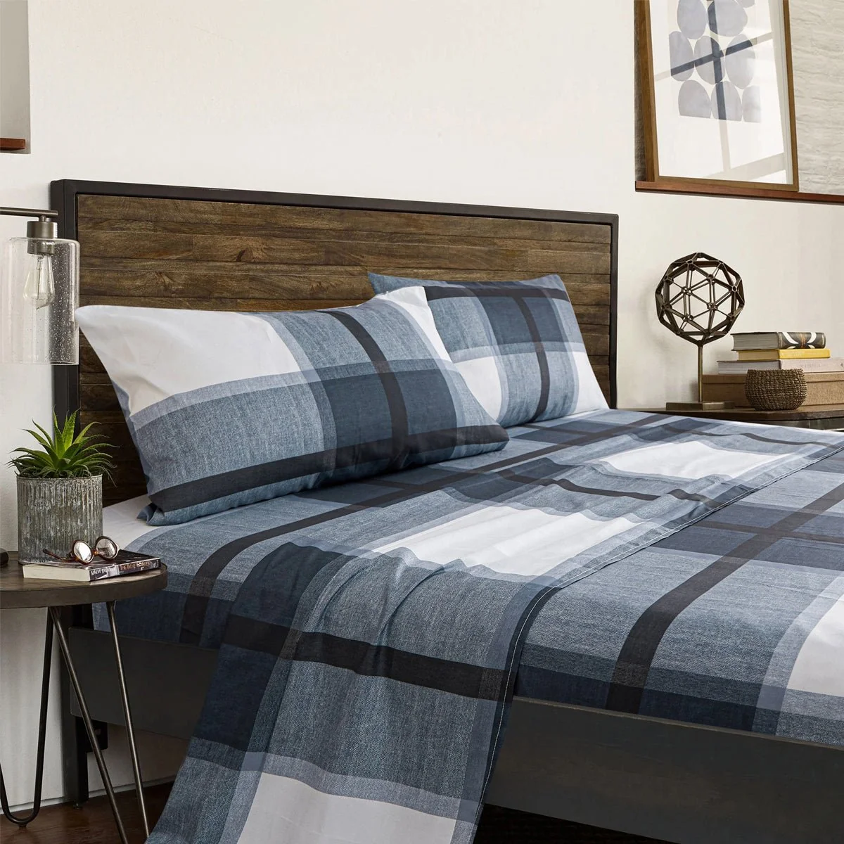Selected Sheridan - MF Navey Sheet Set Prestigious