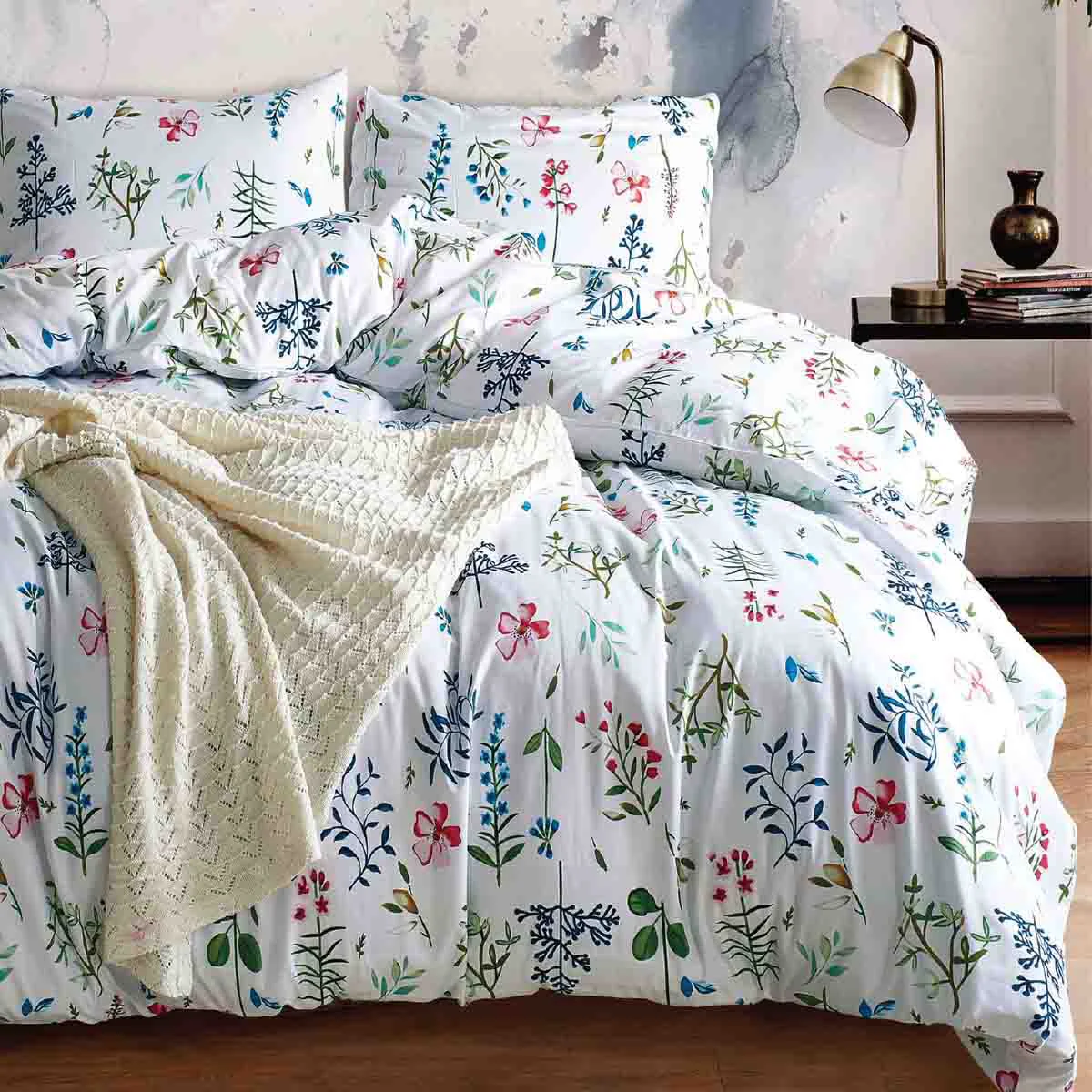 Outstanding Lauren Taylor - Carmen Comforter Set High-End