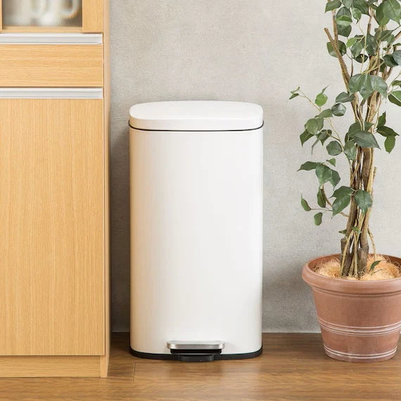 Minimalist RECTANGLE SOFT-CLOSE TRASH CAN H8-30L Luxury