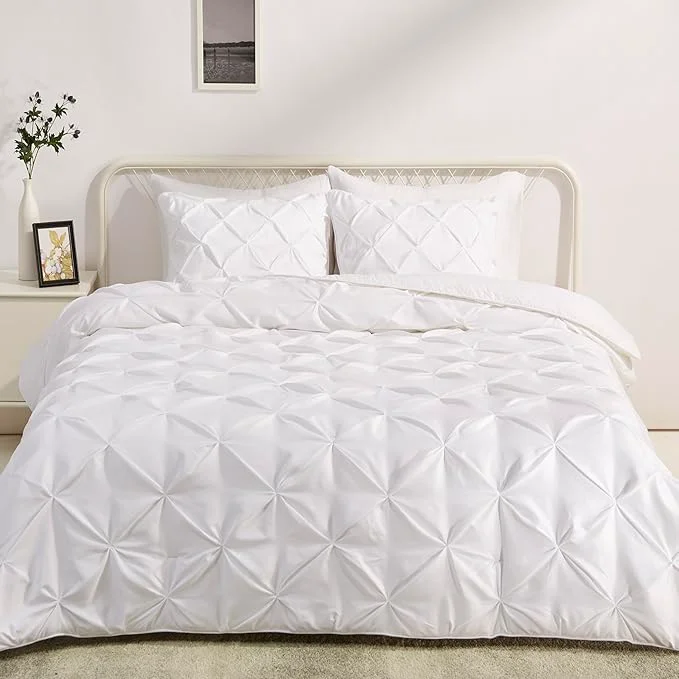 Convenient Amazon Basics 3-Piece All-Season Soft Down- Lightweight Microfiber Comforter Bedding Set Pinch Pleat Design with Piped Edges King Bright White Organic