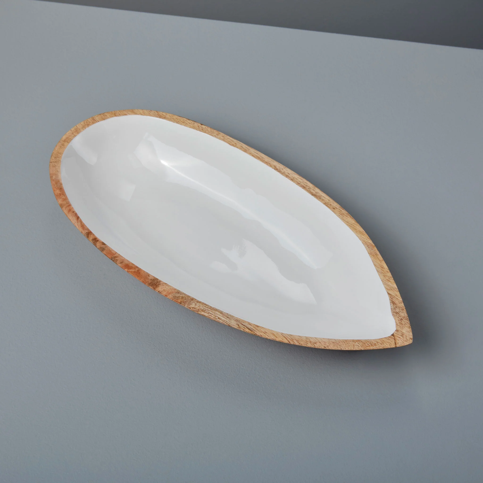Proven Madras Oval Dish Medium Smooth