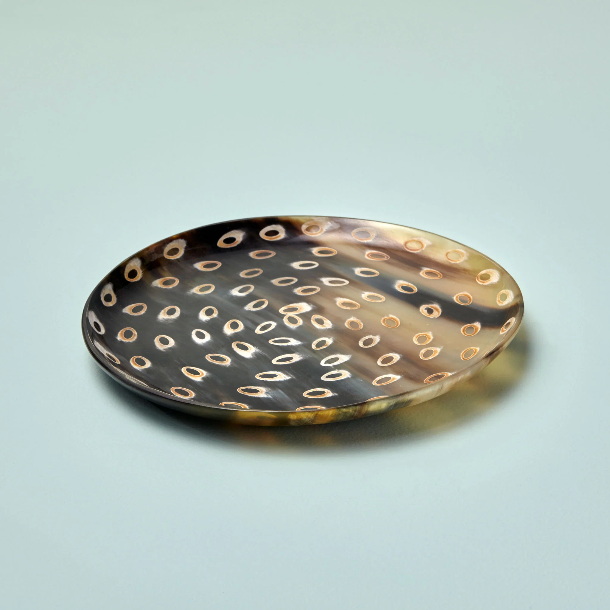 Casual Horn Side Peacock Plate Exclusive