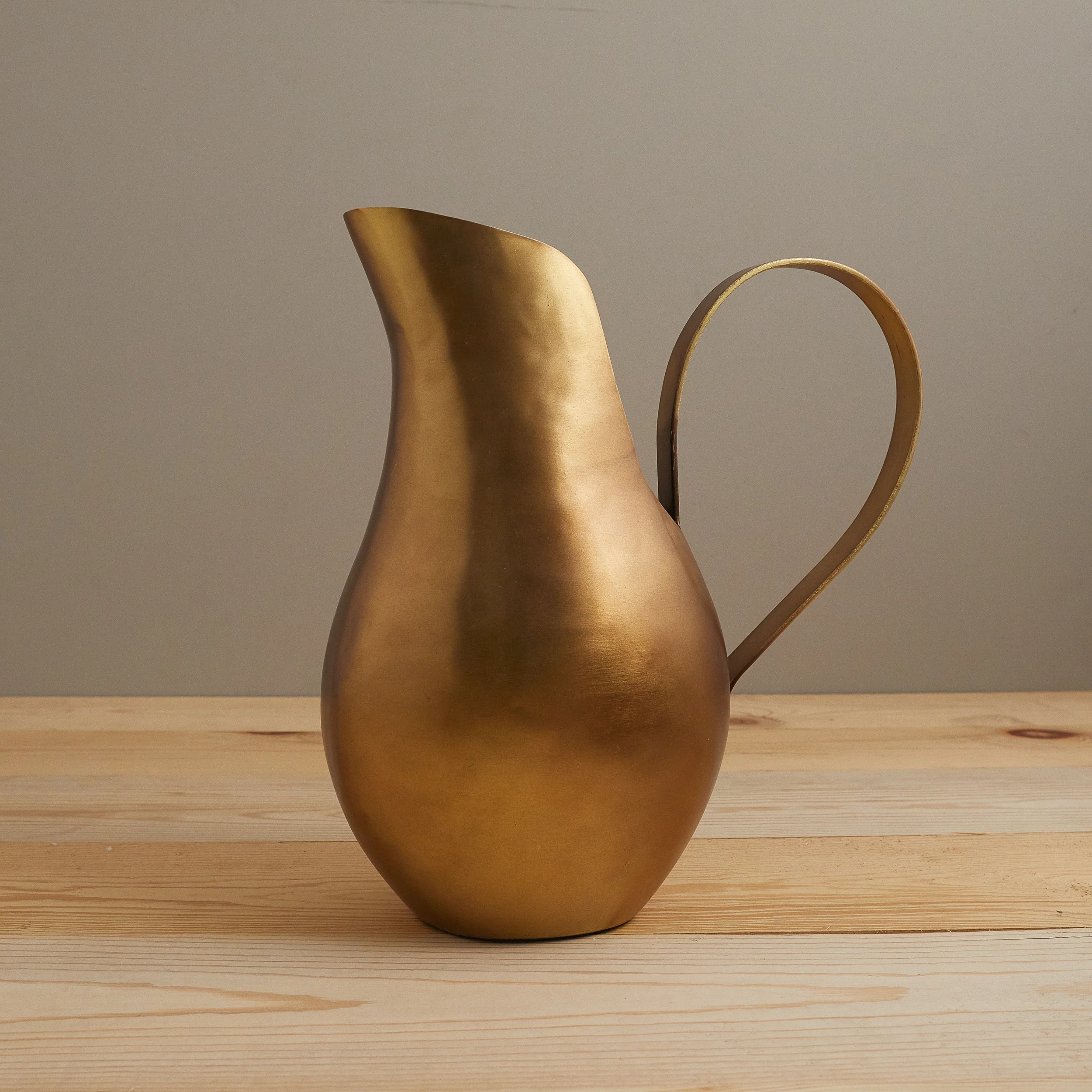 Refined Galina Pitcher Outstanding