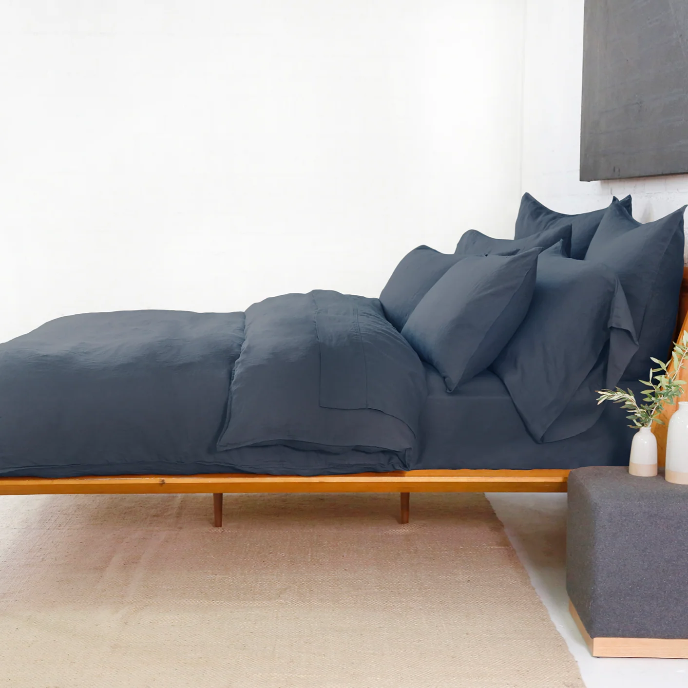 Top-Quality Parker Linen Queen Duvet Set Navy Minimalist