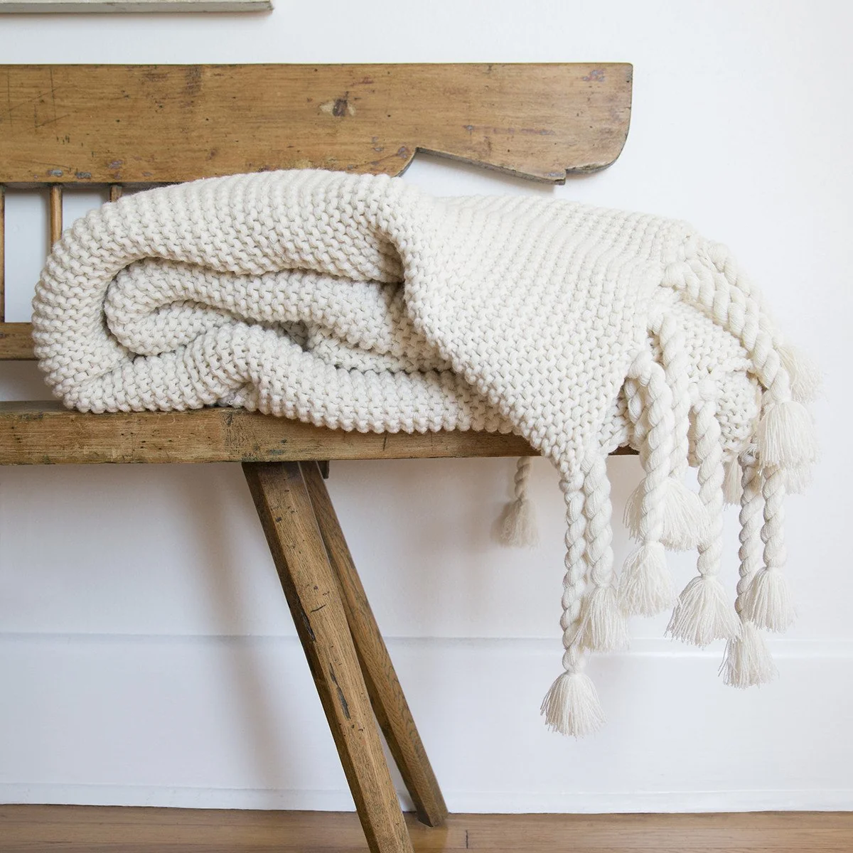 Professional Trestles Oversized Throw Antique White Effective