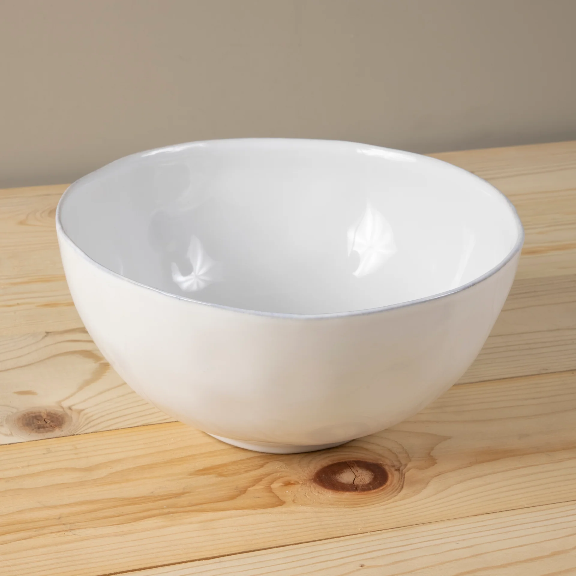 Expertly Made Livia 10.5 quot Serving Bowl White Fast