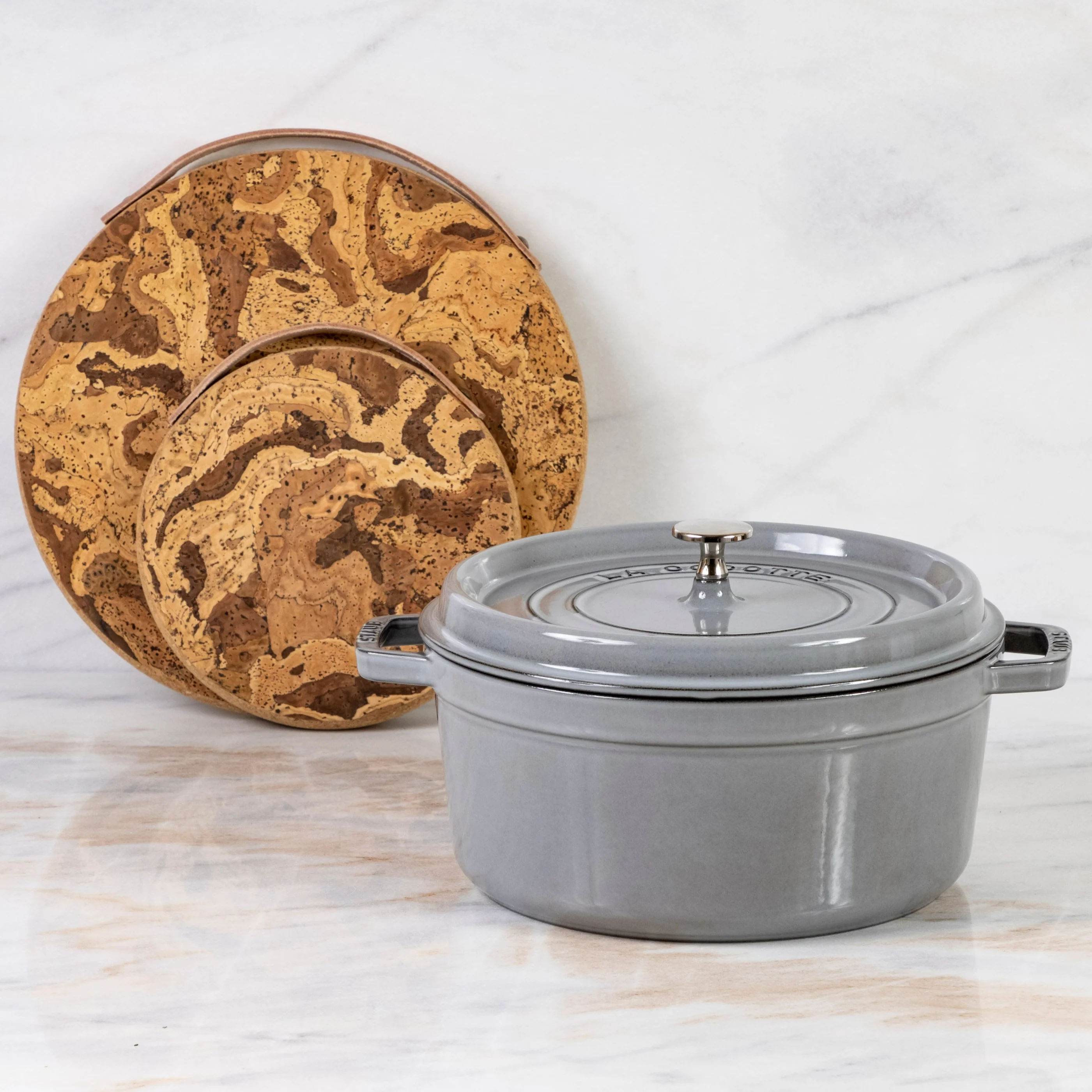 High-Grade Staub Round Cocotte 5.5qt Graphite Grey Dependable