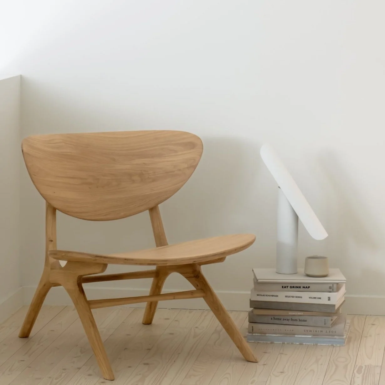 Green Eye Lounge Chair Oak Lightweight