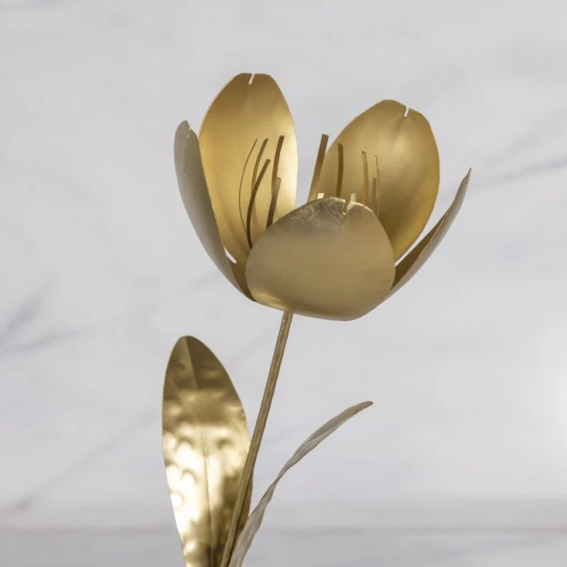 Solid Botanical Stem Tulip Prestigious