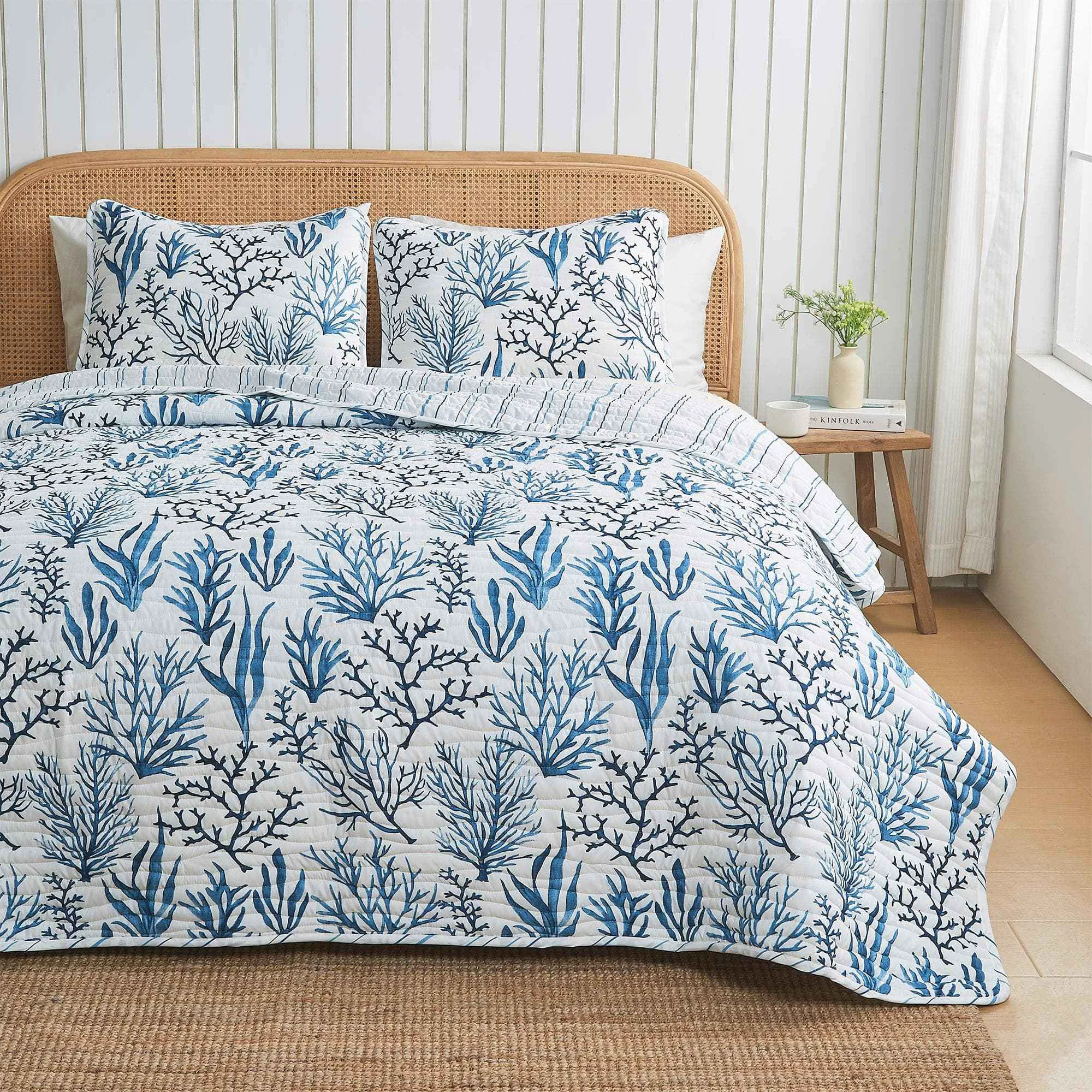 Modern Coastal Navy Coral Quilt Set - Saelia Collection Minimalist