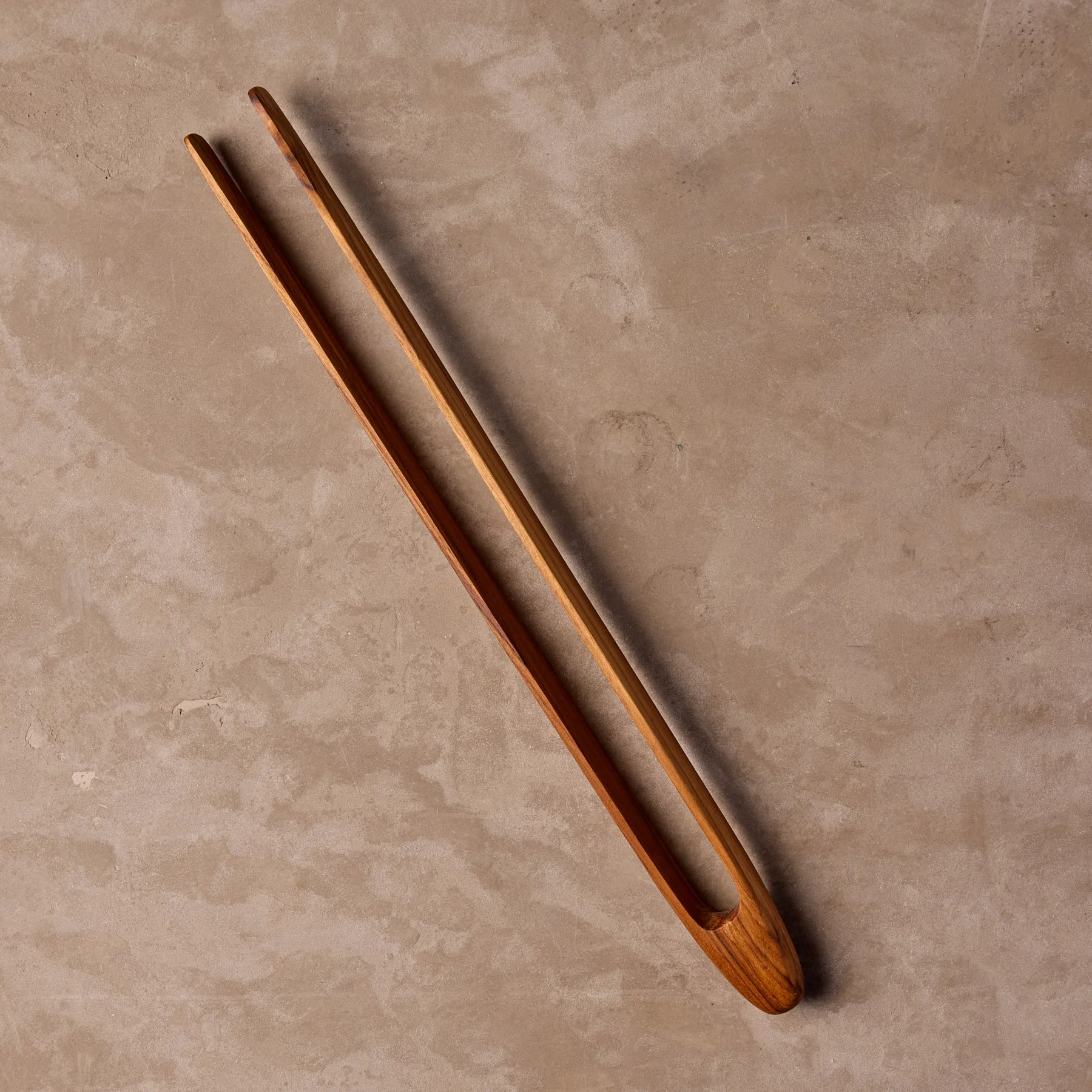 Innovative Teak Tong Long User-Friendly