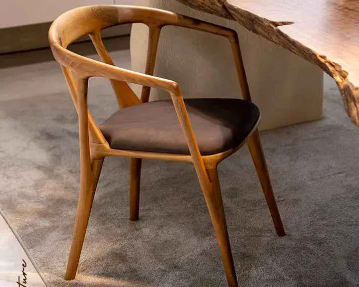 Casual Luxury Premium Solid Walnut Chair - Italian Style Excellent