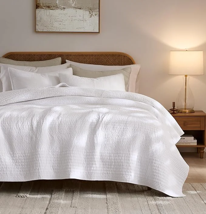 Refined palassio Striped White Cotton Quilt King Size Bedding Sets Lightweight Crinkly Channel Pick Stitch Textured Bedspread Soft Shabby Chic Farmhouse Country Coverlet for All Season 2 Shams Unique