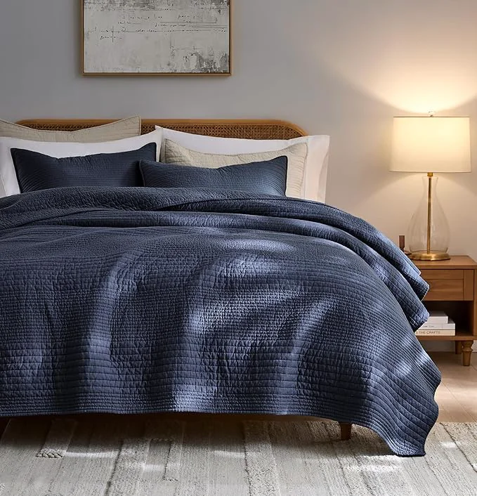 Crafted palassio Striped Navy Blue Cotton Quilt King Size Bedding Sets Lightweight Crinkly Channel Pick Stitch Textured Bedspread Soft Shabby Chic Farmhouse Country Coverlet for All Season 2 Shams Proven