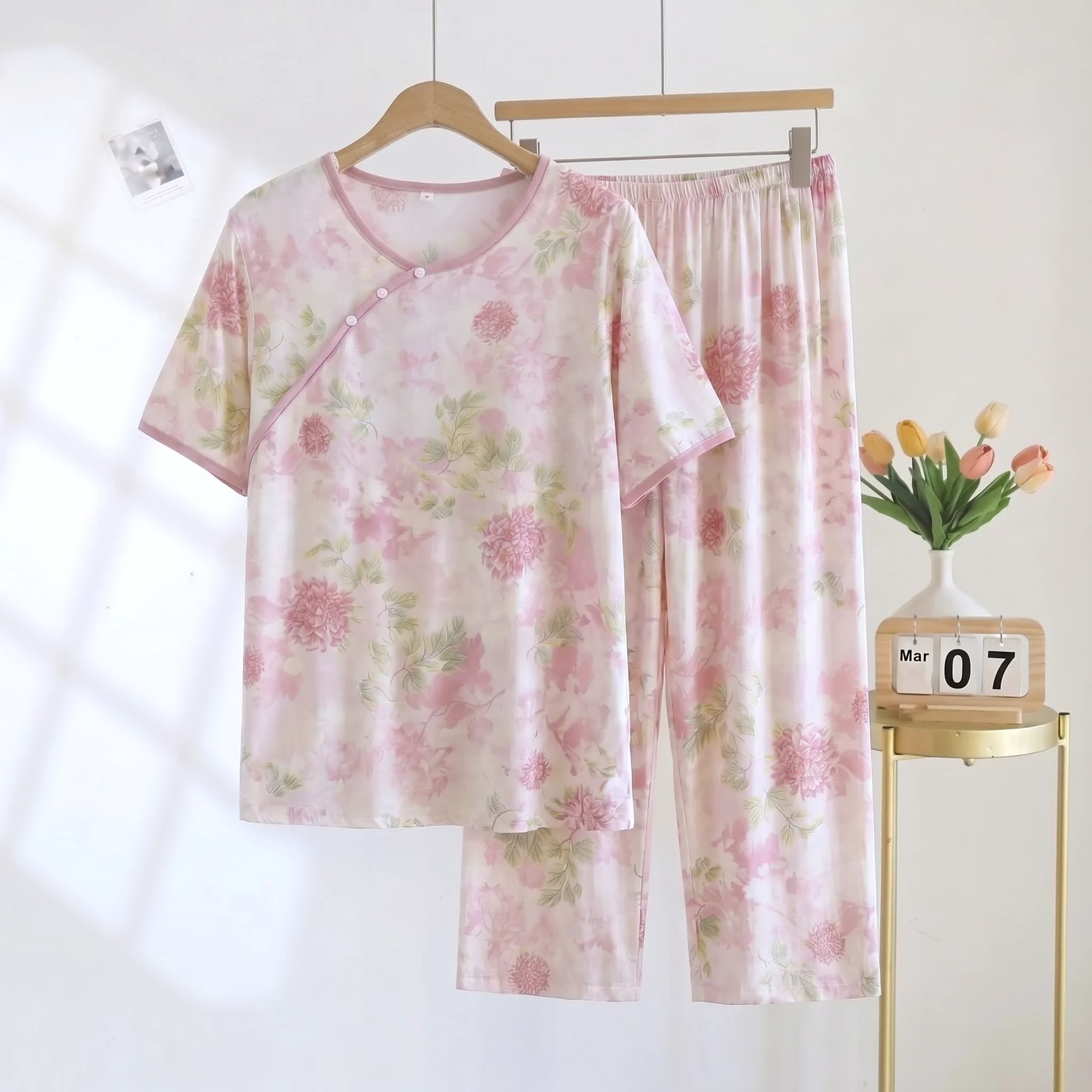 Easy-to-Use Ownkoti Hydrangea Floral Padded Cropped Pants Nightwear Prestigious