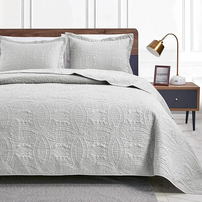 High-End Love 39 s cabin Quilts for Full Bed Light Grey Bedspreads Bedding Set - Lightweight Bedspread Comforter - Coin Pattern Bedding Coverlet for All Season - 3 Pieces 1 Quilt 2 Pillow Shams Powerful