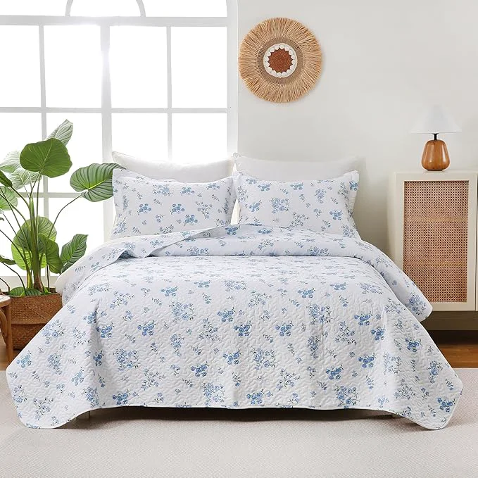 Traditional Blue Floral Quilt Queen Size - Reversible Quilt Set Flowers 3 Pieces Soft Lightweight Bedspread with 2 Pillow Shams for All Seasons 90 quot ×90 quot Verified