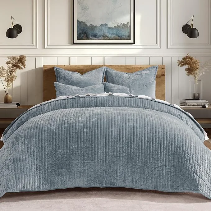 Sophisticated EVERGRACE Velvet Quilt Set Queen Size Luxurious Soft Striped Channel Bedding Set Lightweight Velvet Comforter for All Season Oversized Bedspread Coverlet with 2 Matching Shams Blue Linen Modern