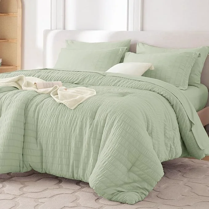 Fashionable MUXHOMO 5 Pieces Twin XL Comforter Set Seersucker Bed in a Bag Twin XL Size All Season Luxury Bedding Set with Comforter Flat Sheet Fitted Sheet Pillowcase amp Sham Light Green High-Grade