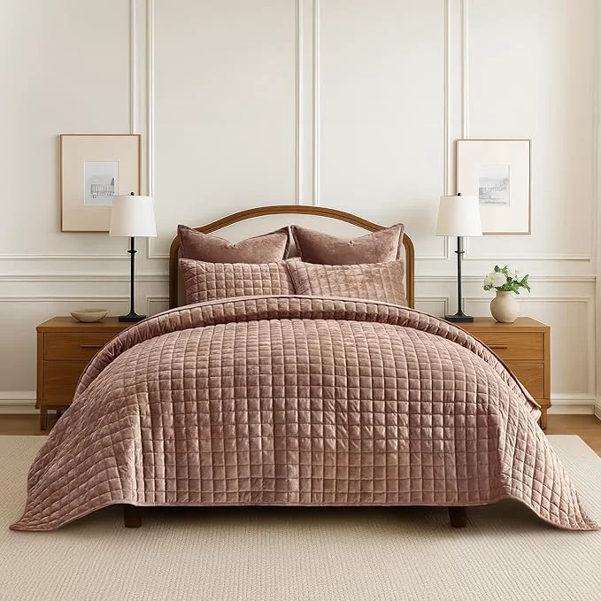 Unique RECYCO Luxury Velvet Quilt King Size Bedding Set Ultra Soft Velvet Comforter Set Lightweight Quilted Channel Box Stitch Oversized Bedspread Coverlet for All Season with 2 Shams Terracotta Clay Comfortable