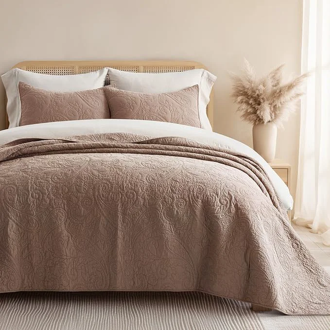 Practical EVERGRACE Cotton Paisley Quilt Set King Size 3 Piece Set – Prewashed Lightweight Bedspread with 2 Shams Soft Matelasse Coverlet for All-Season Dusty Brick Red Undertones High-Performance