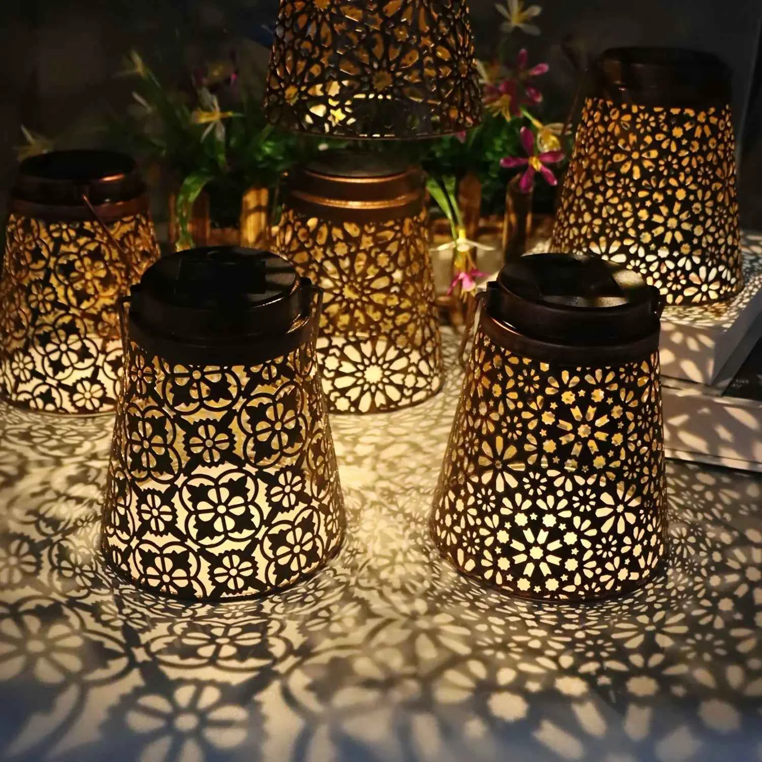 Official Table Lamp - Modern Cast Iron Relaxed