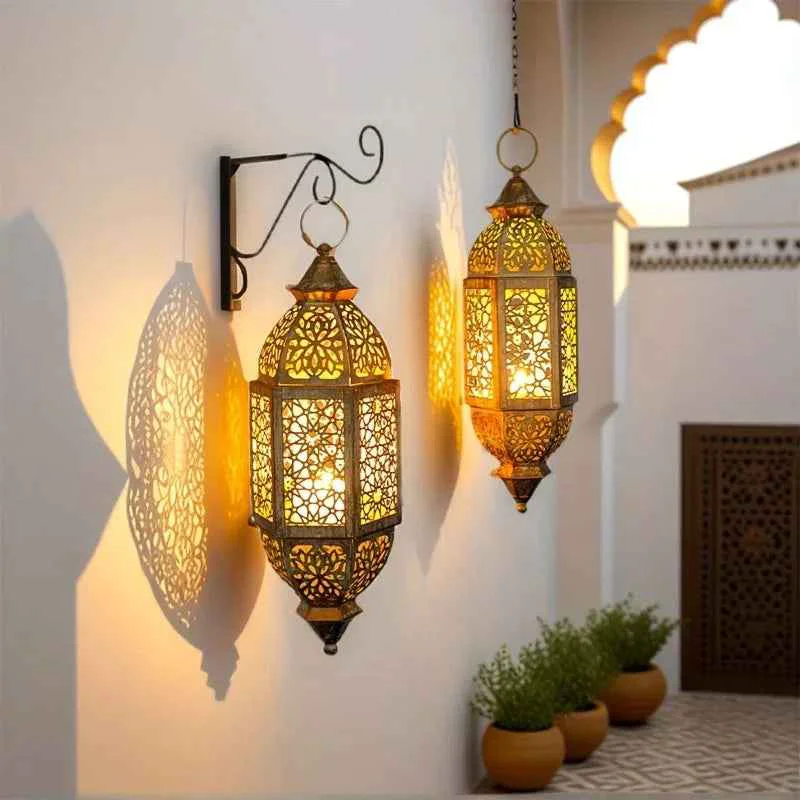 Classic Candle Lantern - Hanging Cast Iron Dependable