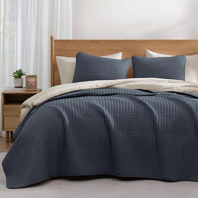 Trusted WRENSONGE King Size Quilt-3 Pieces Lightweight Blue Grey Bedspreads King Quilt Bedding Set for All Seasons Soft Summer Coverlet with 2 Pillow Shams Suitable for Bed Couch Quilt Blanket Enhanced