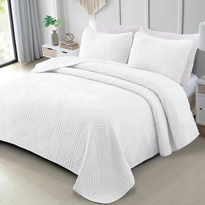 Traditional Exclusivo Mezcla Ultrasonic Twin Quilt Bedding Set Lightweight White Bedspreads Soft Modern Geometric Coverlet Set for All Seasons 1 Quilt and 1 Pillow Sham Versatile