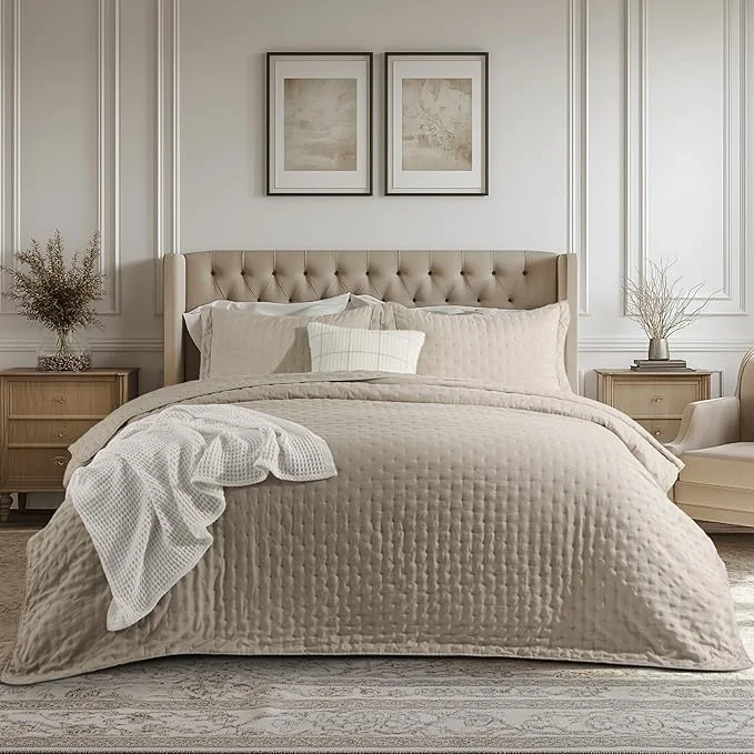 High-End Bedsure Quilts Queen Size - Taupe Bedspread Queen Size amp Lightweight Comforter Modern Farmhouse Coverlet with Clover Pattern Ultra Soft All-Season Bedding 90 x 96 Inches Stitch- Quilting Ultra Soft Lightweight Machine Washable Pet-Friendly User-Friendly