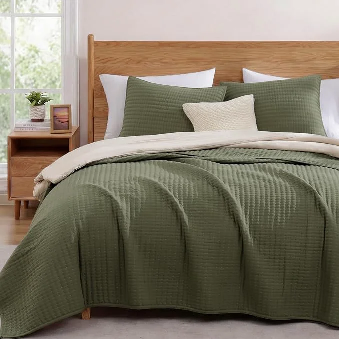 Unique WRENSONGE Twin Quilt-2 Pieces Lightweight Bedspreads Olive Green Twin Quilt Bedding Set for All Seasons Soft Summer Coverlet Suitable for Bed Couch Quilt Blanket Durable