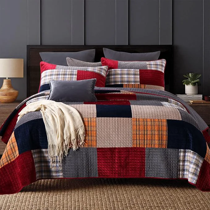 Next-Generation Secgo Velvet Queen Comforter Set for Bed - Cotton Quilts Queen Size Red Black Bedspreads 90 98 Inch with 2 Pillow Shams Patchwork Reversible Lightweight Bedding Smart