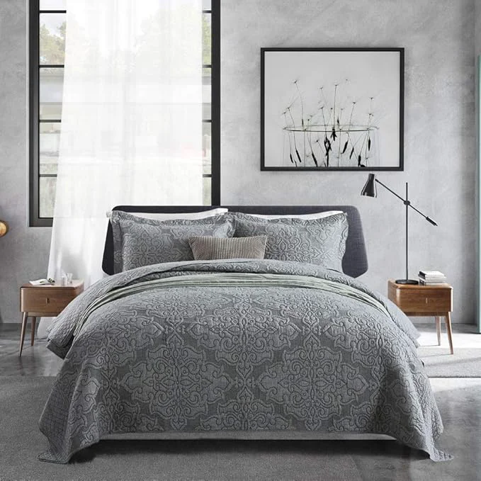 Relaxed Travan 3-Piece Queen Quilt Set Quilted Bedspread Oversized Microfiber Lightweight Bedspread Coverlet Set with Shams Bedding Set for All Season Grey Queen Size Elegant