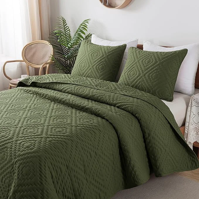 Long-Lasting Olive Green Twin Size Quilt Bedding Sets with Pillow Sham Boho Dark Deep Sage Lightweight Soft Bedspread Coverlet Quilted Blanket Thin Comforter Bed Cover for All Season 2 Pieces 68x90 inches Innovative
