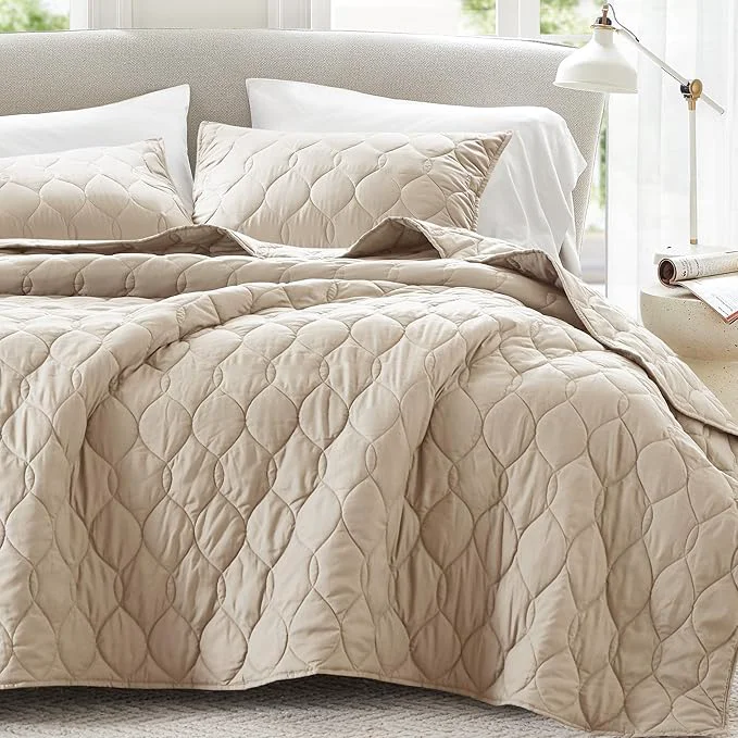 Classic Comfort Spaces King Quilt Set Modern Reversible Ogee Coverlet King Bedding Set Cozy Quilted Winter Layer All Season Lightweight Soft King Size Quilt Kienna Cal King Beige 3 Piece Dependable