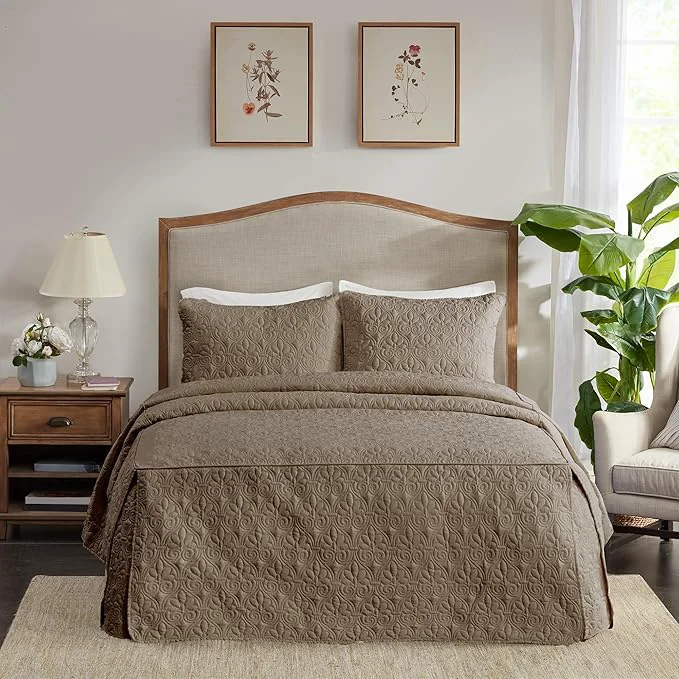 Sustainable Madison Park Quebec Split Corner Quilted Bedspread Classic Traditional Design All Season Lightweight Bedding Set Matching Shams Queen Damask Quilted Khaki 3 Piece High-End