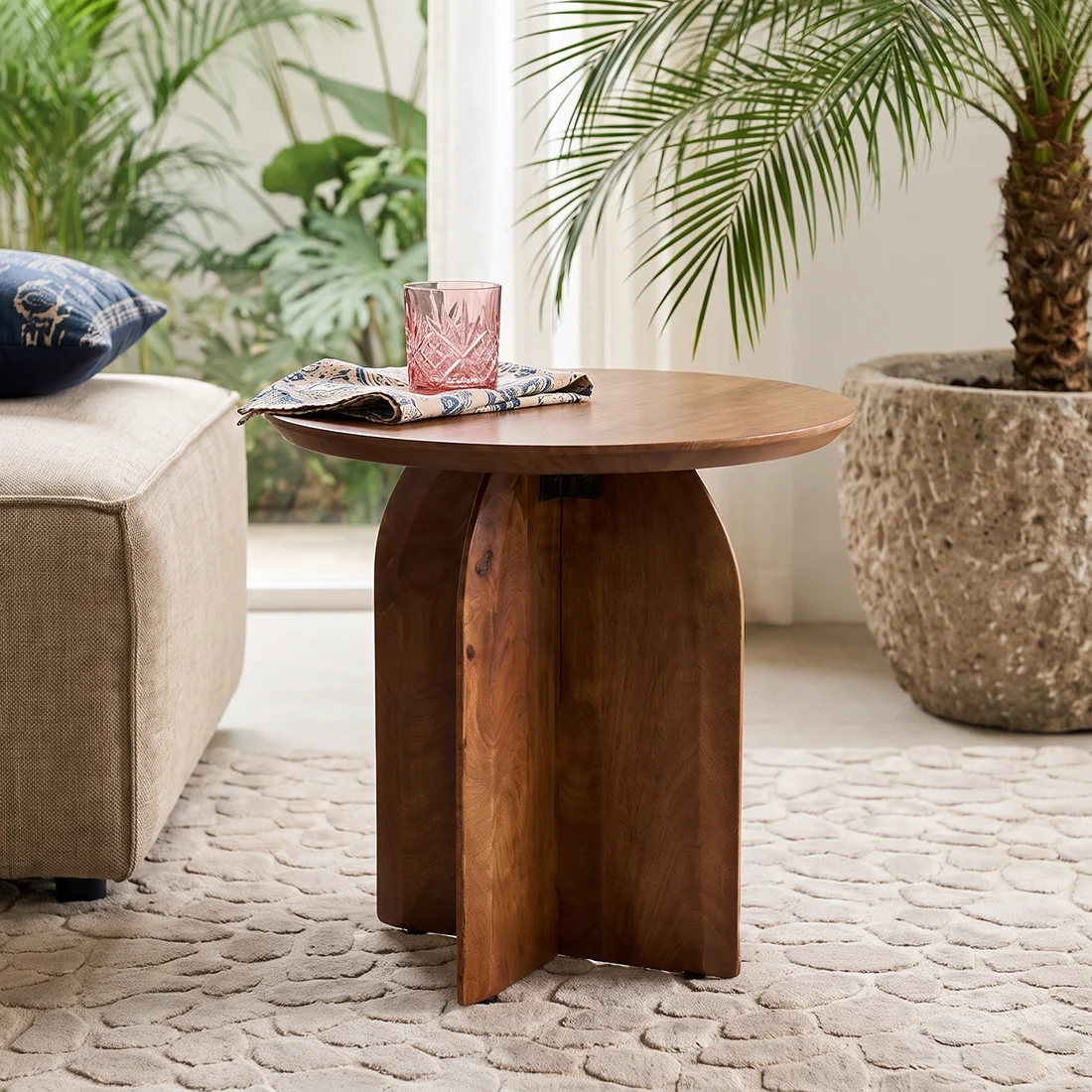 Professional Bullnose mango wood side table Ø50 cm Eco-Friendly