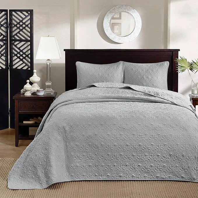 First-Class Madison Park Quebec King Size Quilt Bedding Set - Grey Damask – 3 Piece Bedding Quilt Coverlets – Ultra Soft Microfiber Bed Quilts Quilted Coverlet User-Friendly