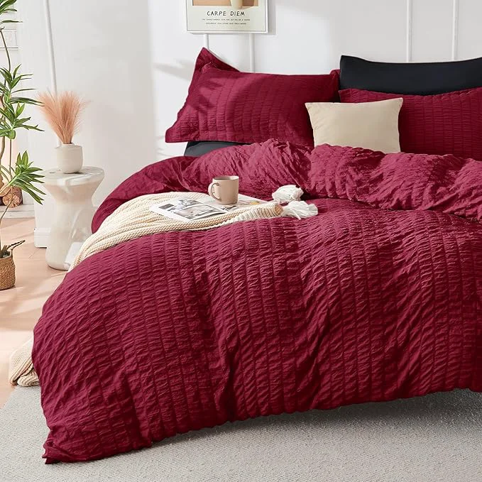 First-Class HYMOKEGE Dark Red Black Duvet Cover King Size Ultra Soft 3-Piece Seersucker Duvet Cover Set with Zipper Closure Soft Brushed Microfiber Bedding Set with 8 Corner Ties 104 quot x90 quot 2 Pillowshams Practical