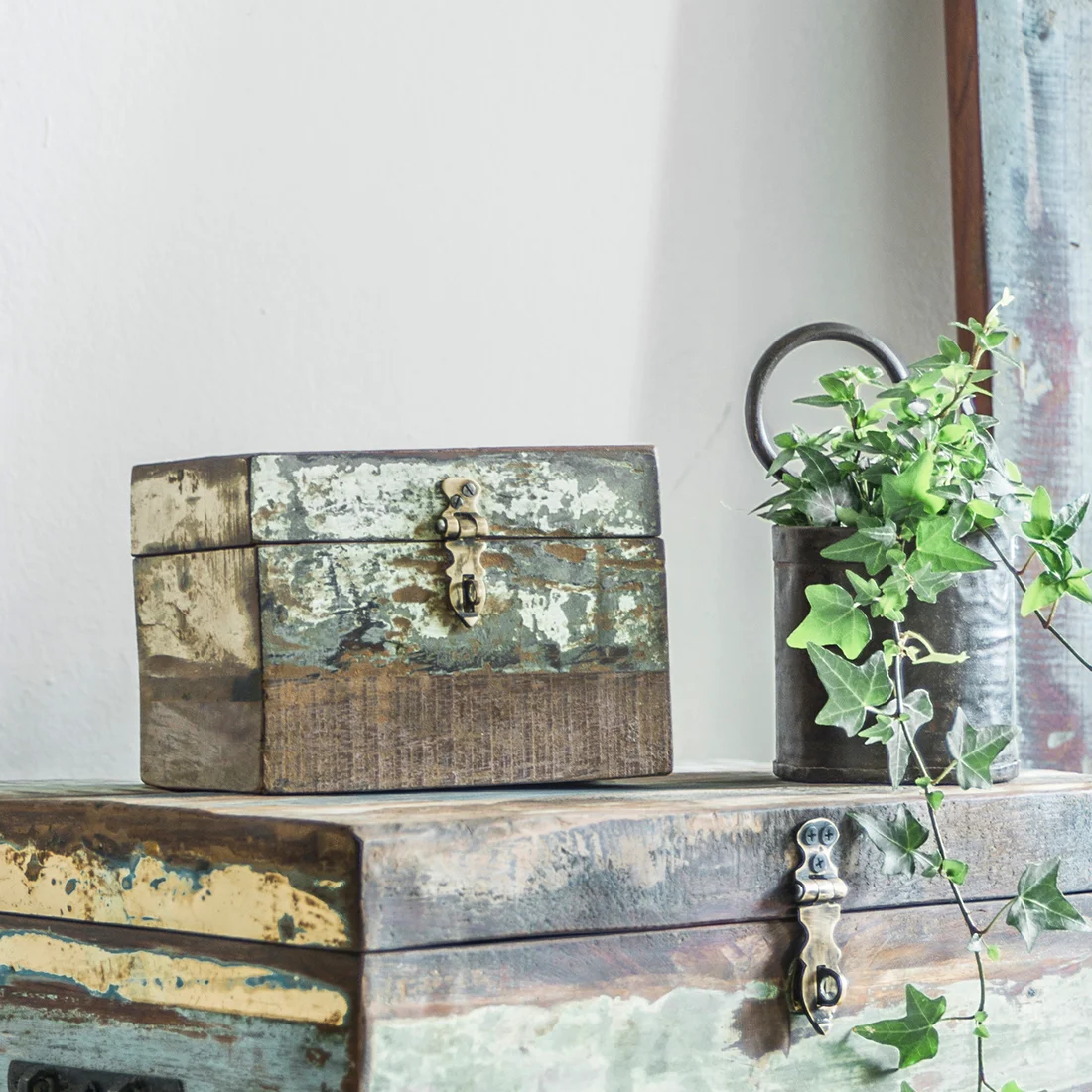 Fine Crafted Scrapwood box small Organic