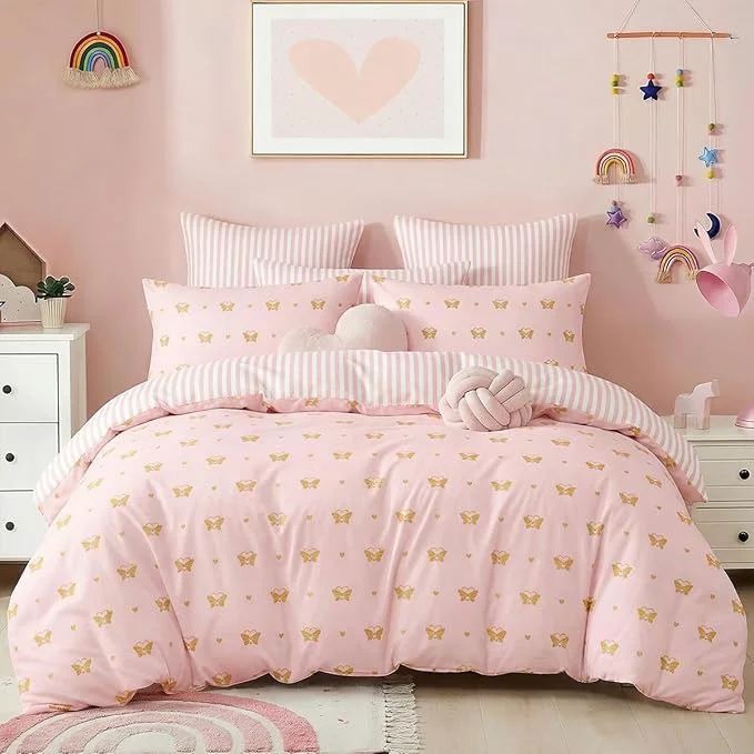 High-Grade Pink Comforter Set Full Gold Heart Butterfly Bedding Set for Girls Kids Reversible Pink White Wide Striped Pattern Coquette Comforter 3 Pieces with 2 Pillowcases Soft Microfiber Selected