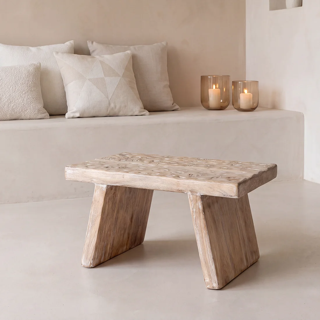 Crafted Mangohouten kruk bijzettafeltje naturel Contemporary