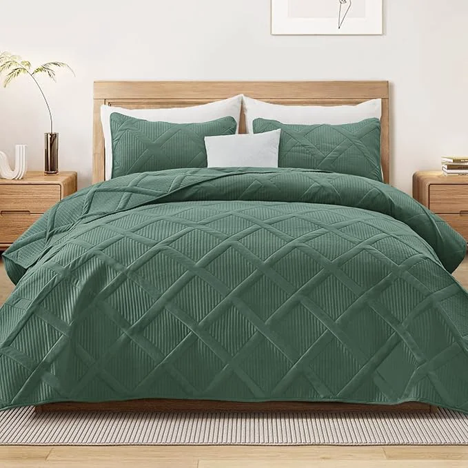 Elegant Exclusivo Mezcla Quilts Queen Size Crafted