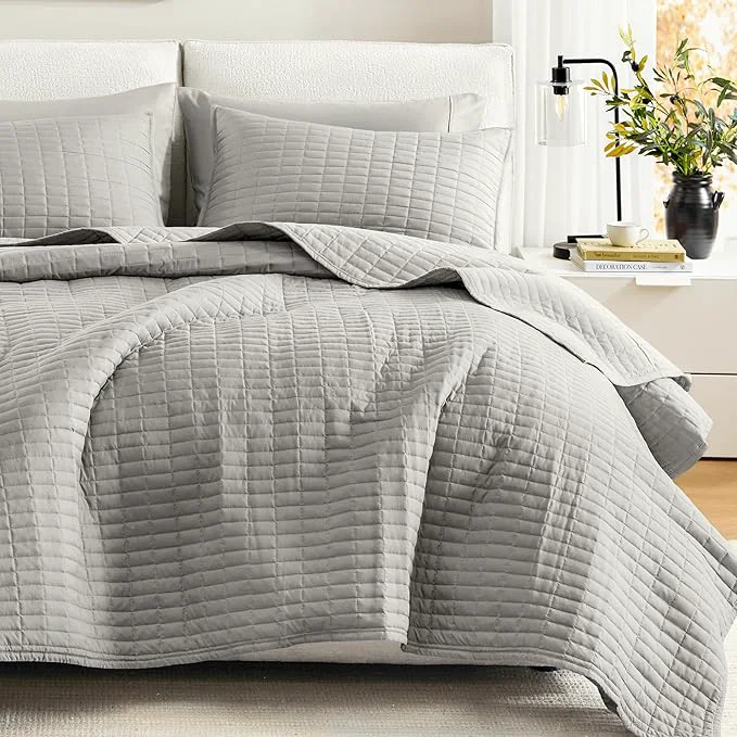 Proven Comfort Spaces Kienna Quilt Set- Double Sided Stitching Design Summer Blanket Classic